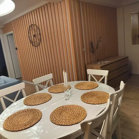Achilles Apartment