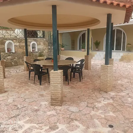 Achilles Apartment